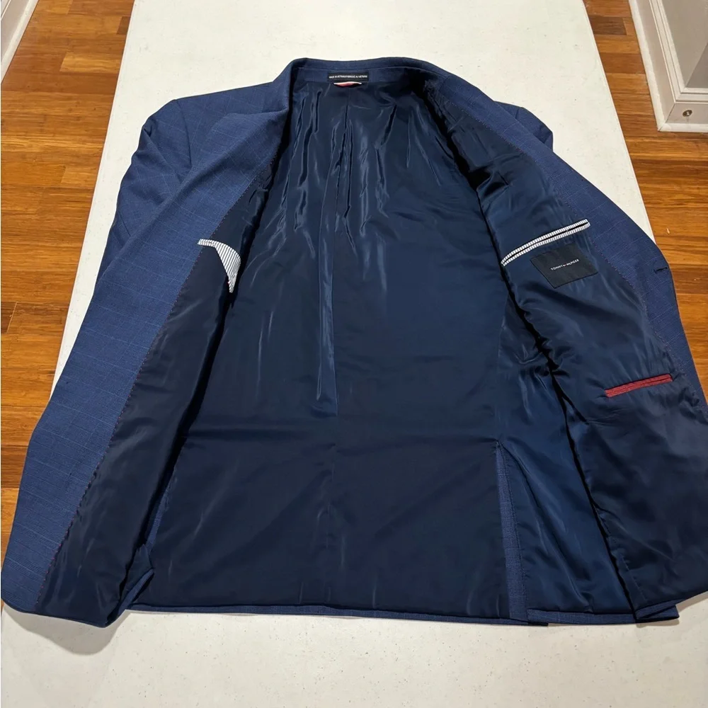 Tommy Hilfiger Navy Blue Suit - Picture 6 of 9